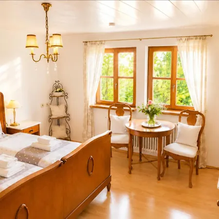 Rose-monteurzimmer & Ferienzimmer - Bodensee-selbstversorger Mit Kuechen, Parken & Kaffee & Wlan Frei Casa de hóspedes