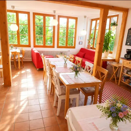 Rose-monteurzimmer & Ferienzimmer - Bodensee-selbstversorger Mit Kuechen, Parken & Kaffee & Wlan Frei Ravensburg